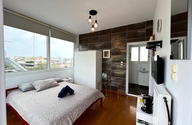 Glyfada 1-Room Studio