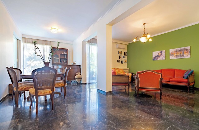 Glyfada 3 bedrooms 6 persons apartment by MPS