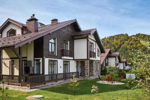 Golden Chalet