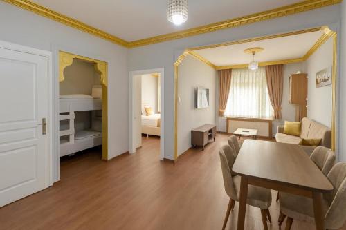 Golden La Vista Boutique Hotel