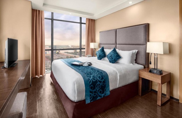 Golden Phoenix Hotel - Manila