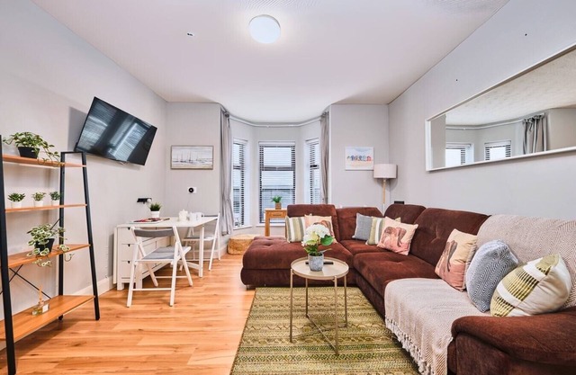 Golf Terrace 1~ Charming Prime Coastal Location
