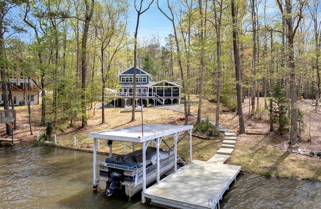 Gone Coastal LKG | Great Location | Freshly Renovated