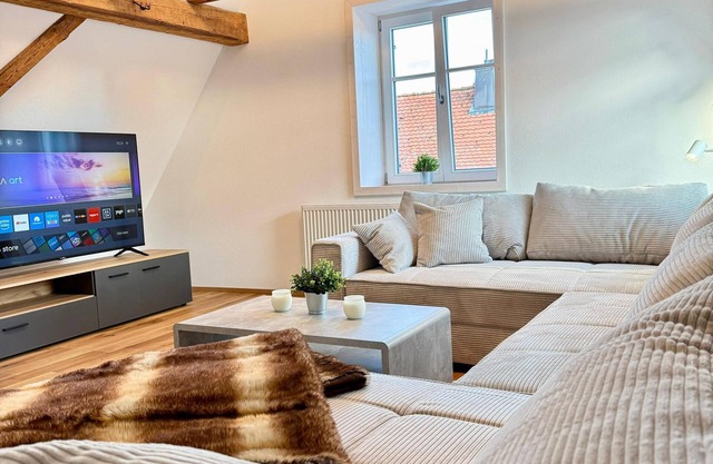 Good Wood Apartment- The Nest I Modern half-timbered house on the market square in Freudenstadt