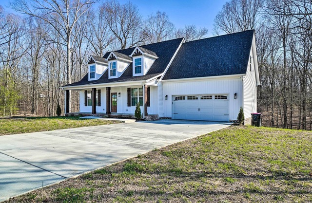 Goodlettsville Home ~ 4 Miles to Raceway!