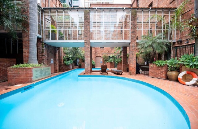 Gordon`s Place Entire Apartment CBD Location