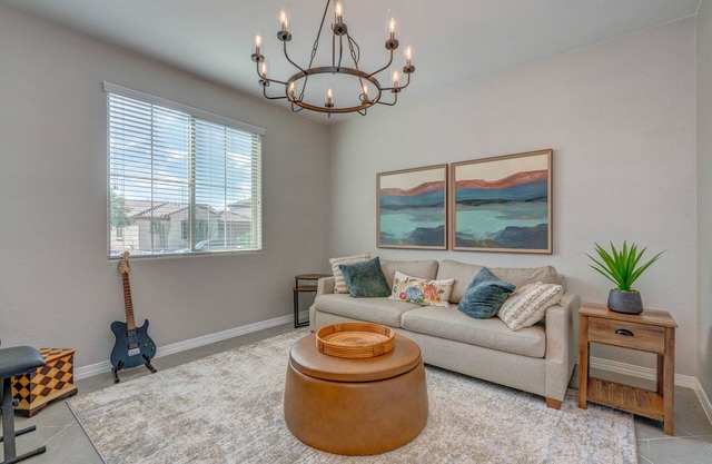 Gorgeous 3 bedroom located in Civano/Sierra Morado area