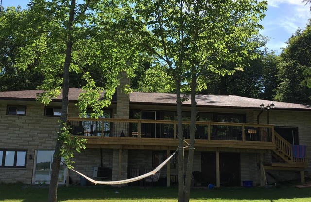 Gorgeous 4 Bdm Cottage On Over 2 Acres Of Waterfront with Amazing Sunsets