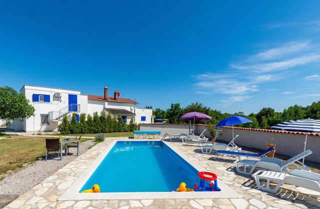 Gorgeous apartment in Trget with WiFi