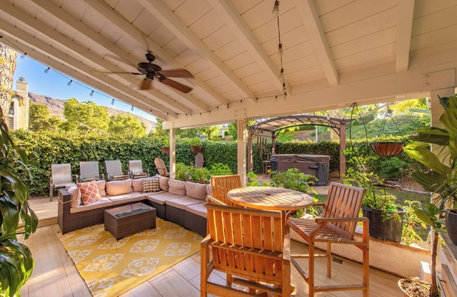 Gorgeous Home Agoura Hills W/Private Sauna, Hot Tub + Outdoor BBQ Oasis