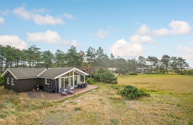 Gorgeous home in Ebeltoft with sauna