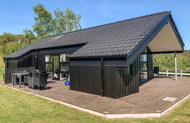 Gorgeous home in Hejls with WiFi