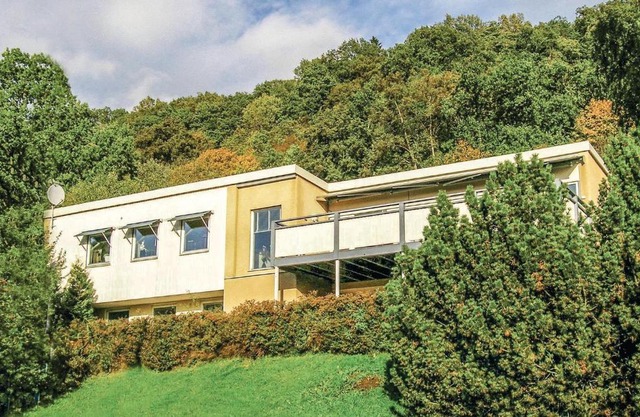 Gorgeous Home In Huskvarna With Wifi
