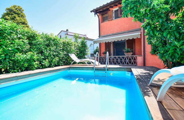 Gorgeous home in Massarosa with WiFi