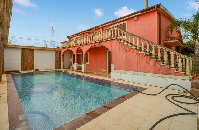 Gorgeous home in Vittoria