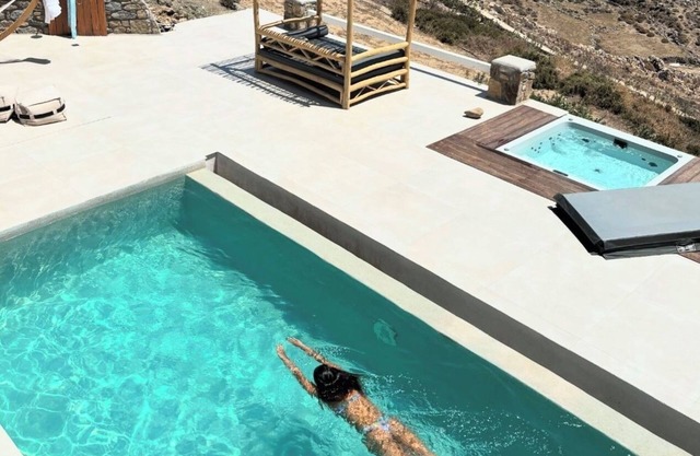 Gorgeous Villa Mykonos - Elia Beach View - 1 Private Pool & 2 Jacuzzis