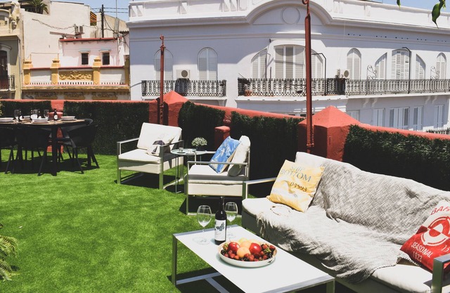 Goya Grand Terrace Apartment