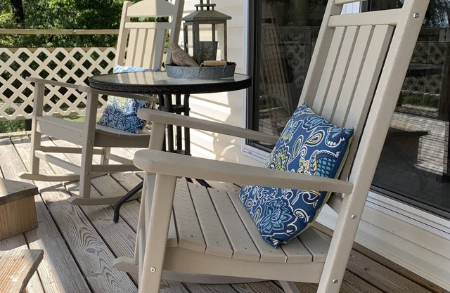 Grace Cottage - Charming cottage on beautiful Beaver Lake