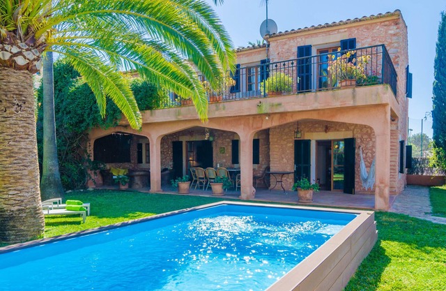 GRAN LLOMBARDS - Villa with private pool in Es Llombards (Santanyí). Free WiFi