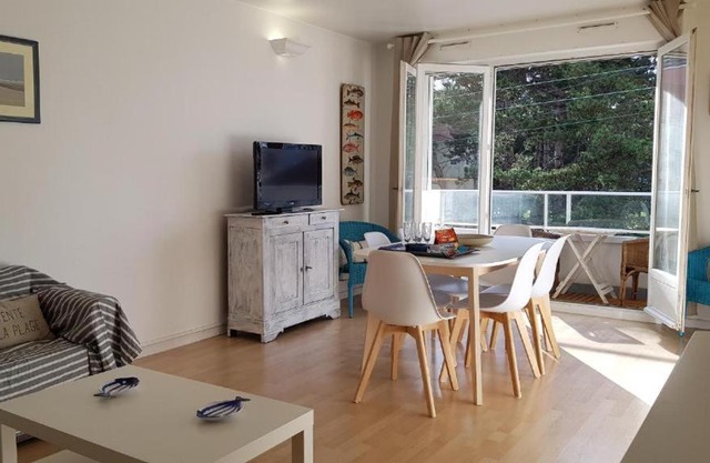 Grand appartement traversant 3 ch hyper-centre+Parking privé.