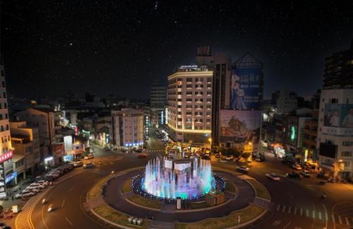 Grand Earl Hotel