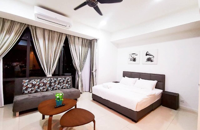Grand Medini DELUXE studio #3 @JB City Homestay