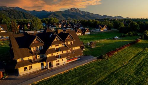 Grand Podhale Resort&Spa Zakopane - Jacuzzi - Sauna fińska i Łaźnia parowa - Widok na Tatry