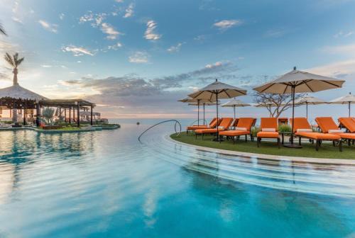 Grand Solmar Land's End Resort & Spa