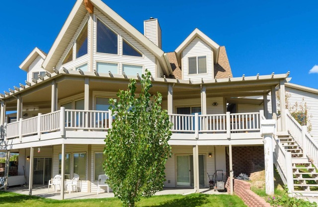 Grand View Lodge: Your Utah Escape Near National Parks