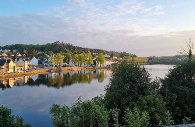Grande Maison Rénovée des Années Trente, vue Imprenable sur le lac et la Forêt