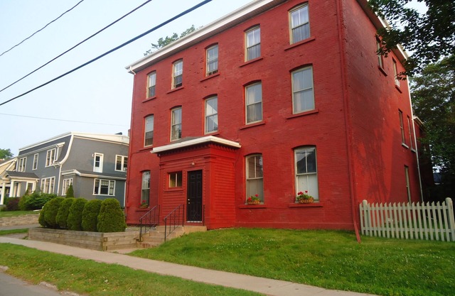 Great center of historic districts on Water Street