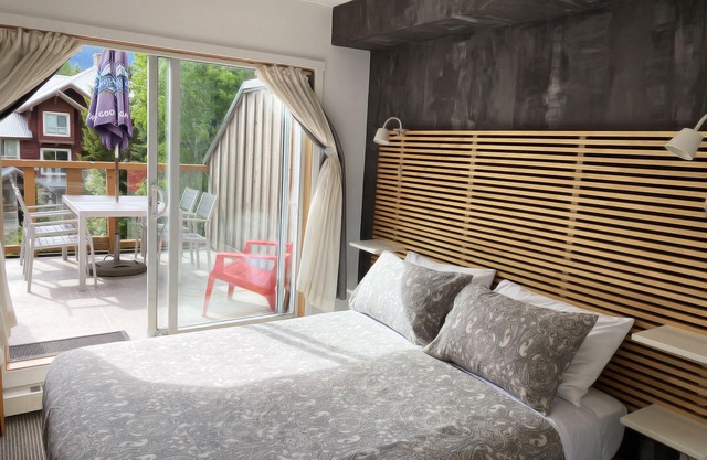 "Great place for a Whistler vacation!" Sleeps 7, Hot Tub, BBQ, Free Parking