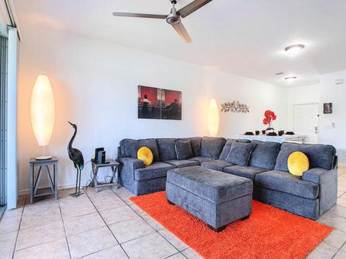 GREAT VALUE! Old Kent Lake Home - views 3/3