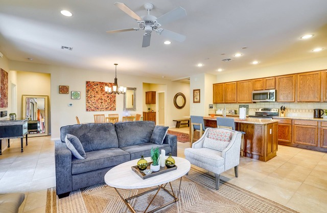 Green Valley Townhome w/Community Amenities!
