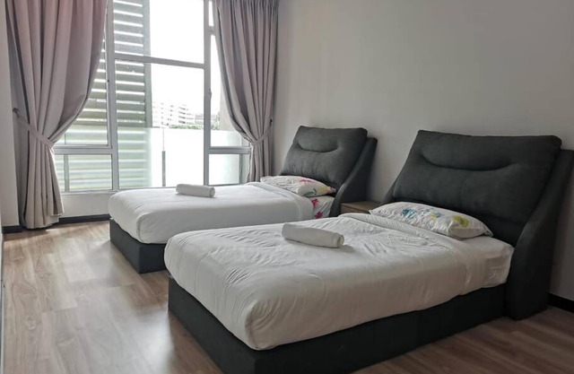 Greenwich South Condo