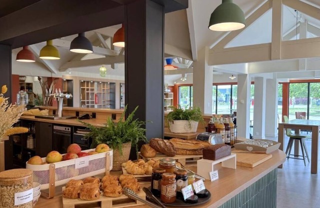 greet Hotel Dijon Sud Longvic