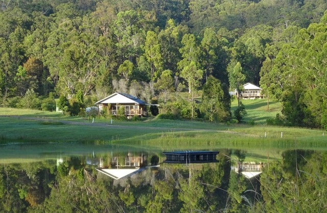 Grey Gum Cottage - Bush and Beach Experience