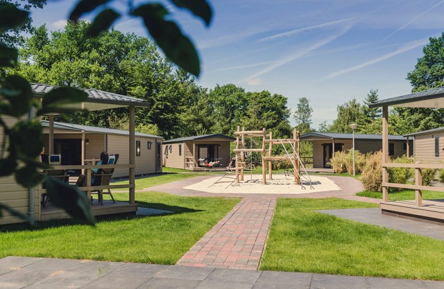 Groepsaccommodatie [6x bungalette 5p met veranda]