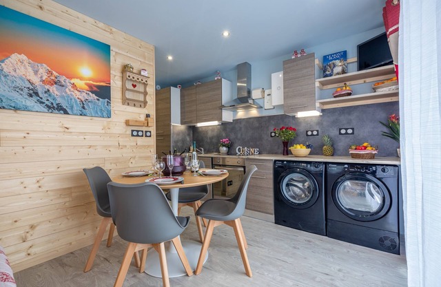 Ground floor studio 24m² - Chalet - Up to 4 people - Very close to the slopes