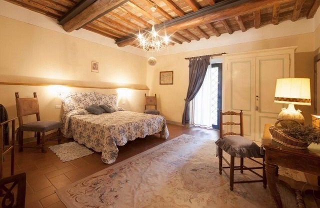 Ground floor Flat in a winery in Montespertoli,A/C, Wi-Fi, swimming pool,Melo