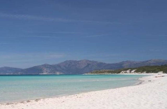 Ground floor Villa El bimbo 50 meters from the sandy beach