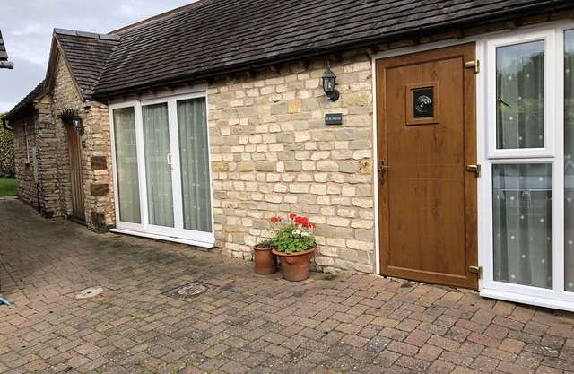 Groundfloor Cottage nestled in the Warwickshire Countryside.