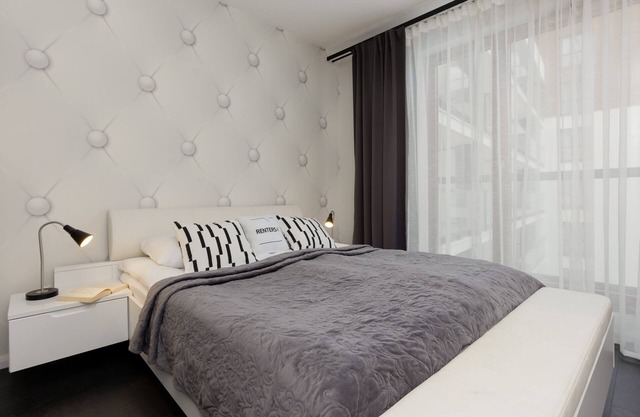 Grzybowska 85 | Comfortable Apartment | Parking
