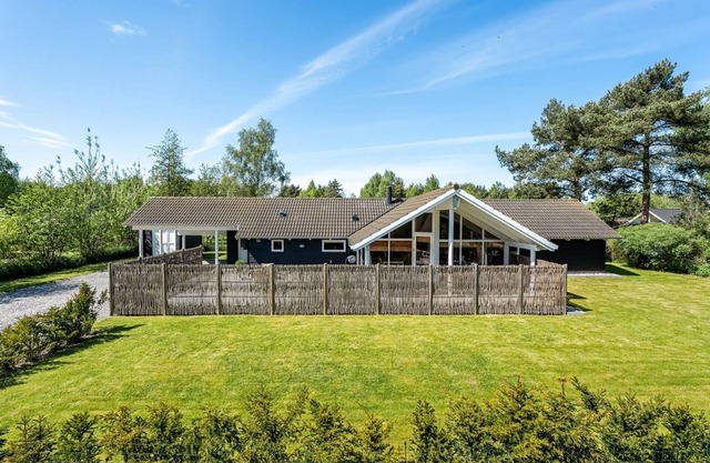 "Gudlaug" - 1km from the sea by Interhome