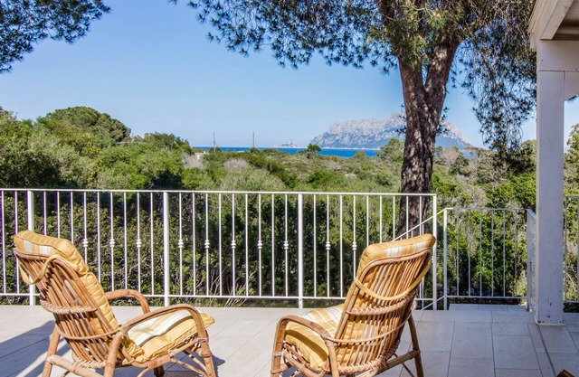 GuestHost - Seaview Villa with Large Terrace
