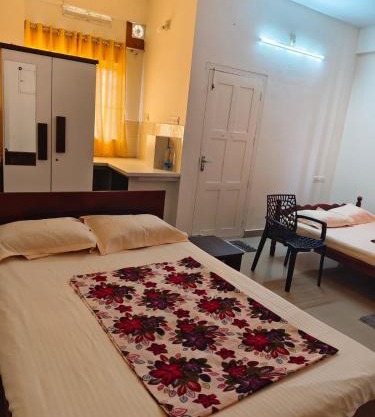 Guruvayurappan Stay, Entire Flat, Near East Nada Guruvayur