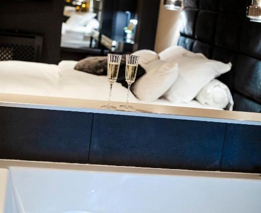 Hédoné Suite de luxe et Spa privatif