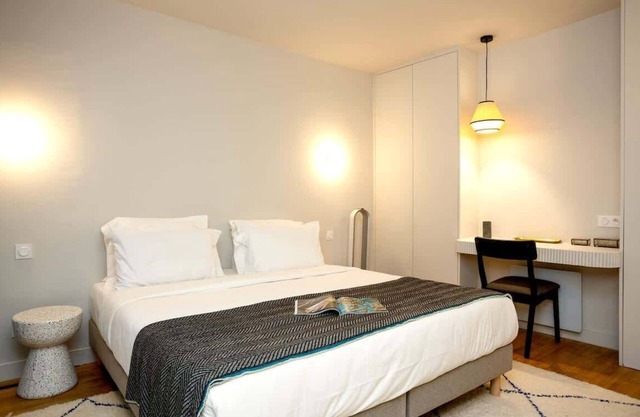 Habitat Parisien -1BR/1BA in front of the Louvre