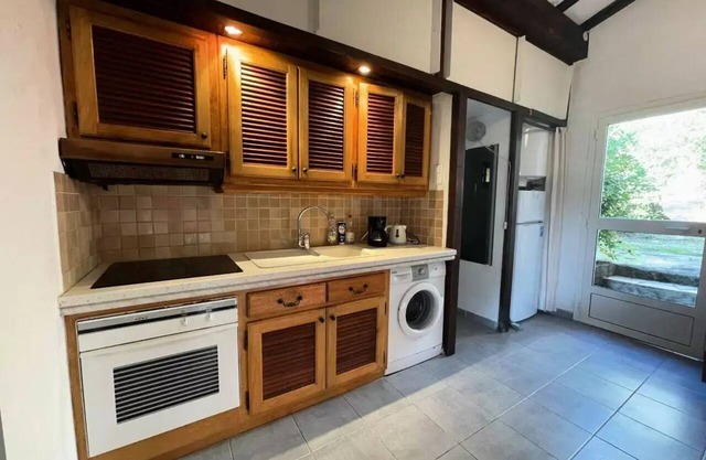 Ham Residence. From Pietragione - Houses & Villas for 4 People