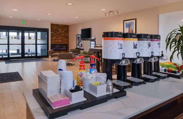 Hampton Inn & Suites Denver-Speer Boulevard